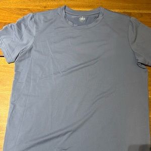 Alo crewneck short sleeve , size L , used.